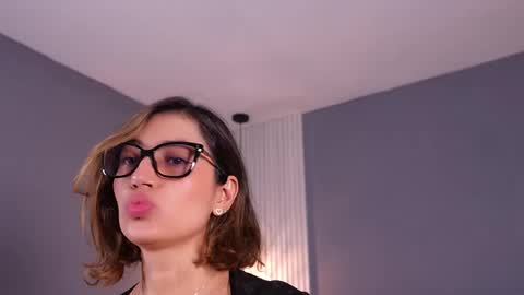 Carla online show from February 20, 2026, 11:00 am