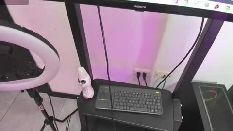 Valerie Shadey  online show from January 8, 2026, 7:38 pm