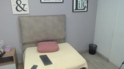 valevicious online show from September 15, 2025, 6:52 pm