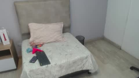 valevicious online show from October 17, 2025, 7:27 pm