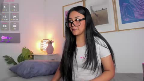 Snapshot of valka_collins chatting on June 4, 2026, 7:42 pm Valka online show from June 4, 2026, 7:42 pm