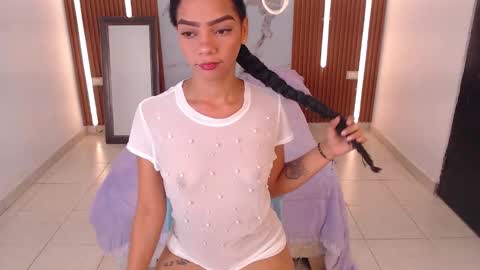 Snapshot of valki_ chatting on March 4, 2026, 12:33 pm Victoria online show from March 4, 2026, 12:33 pm