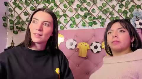 Snapshot of valkiria_and_dione chatting on June 25, 2026, 1:15 pm Valkiria and Dione online show from June 25, 2026, 1:15 pm
