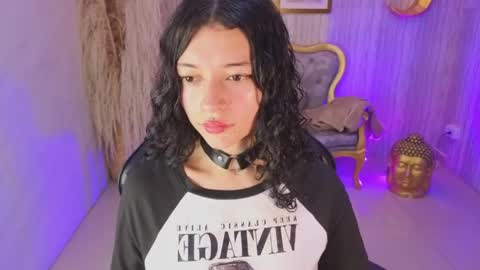 Valkiria  online show from April 18, 2026, 1:04 pm