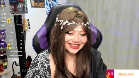 Snapshot of valkyrie_claire chatting on December 4, 2024, 2:31 am Valkyrie claire online show from December 4, 2024, 2:31 am