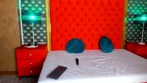 Valerie Val V online show from October 19, 2025, 12:06 pm