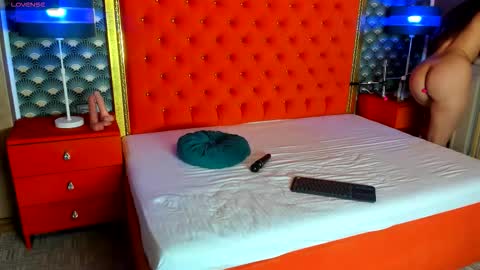 Valerie Val V online show from November 14, 2025, 5:06 am