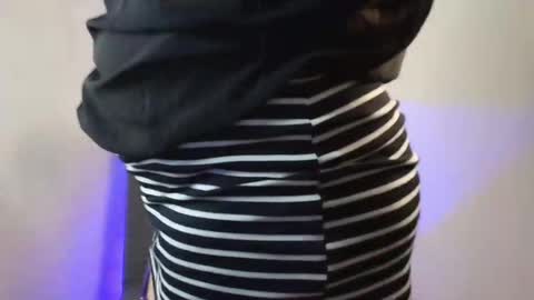 Vallery16 online show from November 20, 2025, 11:43 am