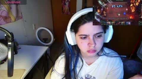 Im Violet online show from January 21, 2025, 11:02 pm