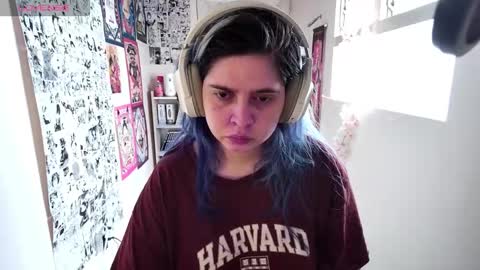 Im Violet online show from October 12, 2025, 4:50 pm