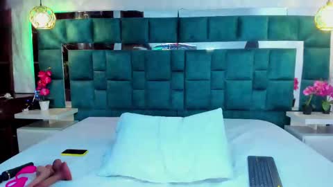 valtira nova online show from September 28, 2025, 6:46 pm