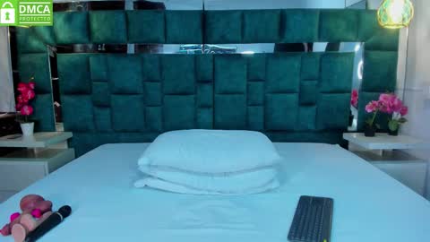 valtira nova online show from October 9, 2025, 7:12 pm