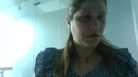 Snapshot of valu2208 chatting on September 24, 2025, 8:56 pm valu2208 online show from September 24, 2025, 8:56 pm