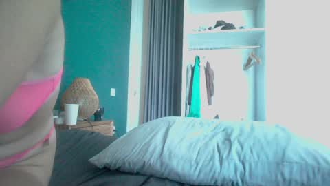 Snapshot of valure_lera chatting on February 11, 2025, 9:20 am valure_lera online show from February 11, 2025, 9:20 am