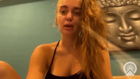 Snapshot of valure_lera chatting on March 7, 2025, 8:55 pm valure_lera online show from March 7, 2025, 8:55 pm
