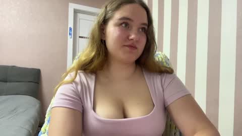 Lily online show from July 5, 2026, 10:28 pm