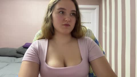 Lily online show from July 8, 2026, 9:41 pm