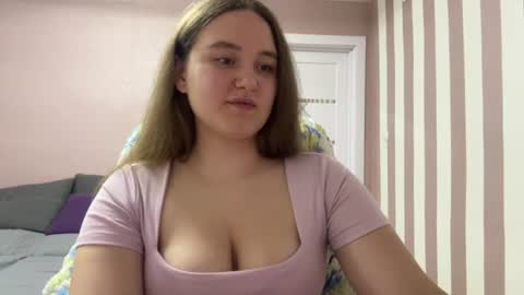 Lily online show from July 14, 2026, 10:48 pm