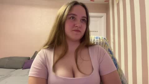 Lily online show from July 23, 2026, 9:46 pm