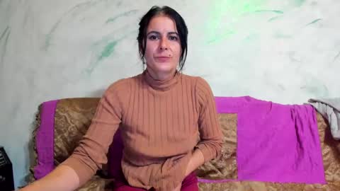 valentina online show from March 10, 2025, 4:25 pm