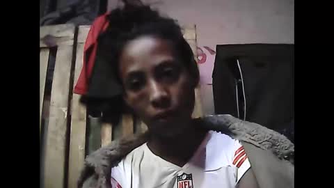 valysexyhot online show from April 12, 2026, 1:32 am