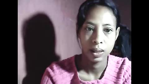 Snapshot of valysexyhot chatting on April 24, 2026, 2:47 am valysexyhot online show from April 24, 2026, 2:47 am