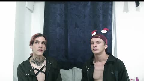 Vamp Noah and Dan online show from December 25, 2024, 10:27 pm