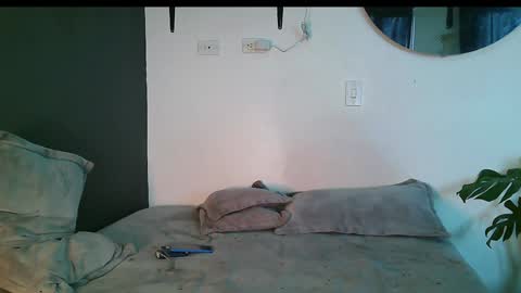 Vamp Noah and Dan online show from February 1, 2025, 7:23 pm