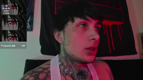 david guzman i model independenthelp me with a thumbs up online show from September 20, 2025, 1:28 am