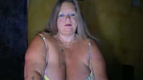 vampwoman online show from April 5, 2026, 6:32 am