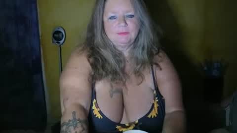 Snapshot of vampwoman chatting on July 13, 2026, 4:26 am vampwoman online show from July 13, 2026, 4:26 am