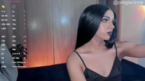 Snapshot of vampy__cinna chatting on July 23, 2026, 6:39 pm Cinnamon online show from July 23, 2026, 6:39 pm