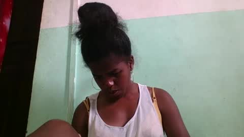 Snapshot of vanafiry chatting on January 14, 2025, 8:41 am vanafiry online show from January 14, 2025, 8:41 am