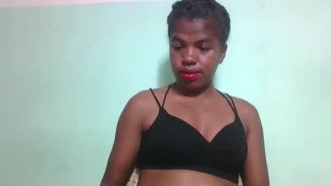 Snapshot of vanafiry chatting on February 5, 2025, 11:02 am vanafiry online show from February 5, 2025, 11:02 am