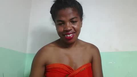 Snapshot of vanafiry chatting on February 7, 2025, 12:17 pm vanafiry online show from February 7, 2025, 12:17 pm