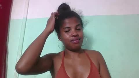 Snapshot of vanafiry chatting on February 13, 2025, 3:24 pm vanafiry online show from February 13, 2025, 3:24 pm