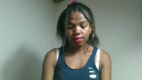 Snapshot of vanafiry chatting on May 18, 2026, 5:24 am vanafiry online show from May 18, 2026, 5:24 am