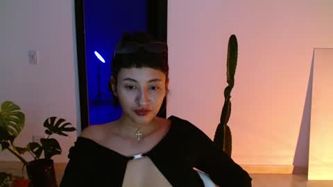 Snapshot of vandalovee chatting on January 10, 2025, 10:17 am Babi Alu online show from January 10, 2025, 10:17 am