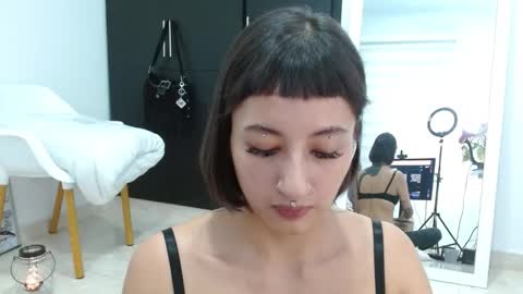 Snapshot of vandalovee chatting on February 17, 2025, 9:03 am Babi Alu online show from February 17, 2025, 9:03 am
