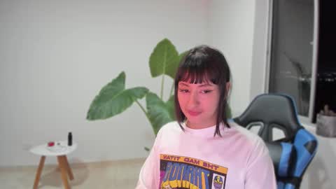 Snapshot of vandalovee chatting on September 12, 2025, 6:46 am Babi Alu online show from September 12, 2025, 6:46 am
