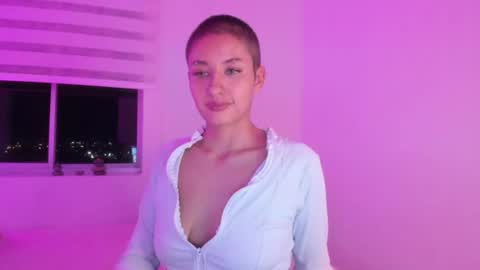 Snapshot of vandalovee chatting on June 30, 2026, 3:51 am Babi Alu online show from June 30, 2026, 3:51 am