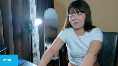 Vandi online show from April 9, 2026, 8:36 pm