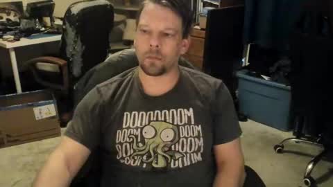 vandonh online show from November 10, 2025, 5:39 am