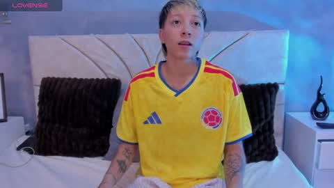 Snapshot of vane_grey chatting on June 18, 2026, 6:56 pm vane_grey online show from June 18, 2026, 6:56 pm