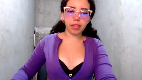 vanellopeschweetz online show from July 27, 2026, 1:51 pm