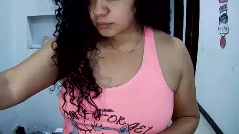 vanessa and samantha online show from October 19, 2025, 5:19 am