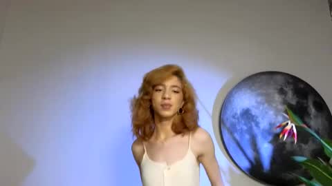 Snapshot of vanessa__ray chatting on October 7, 2025, 1:52 pm Vanessa online show from October 7, 2025, 1:52 pm