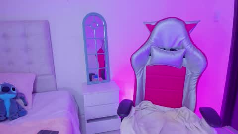 Vane  online show from March 5, 2026, 6:59 pm