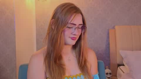 vanessa_foxyy online show from July 3, 2026, 8:26 pm
