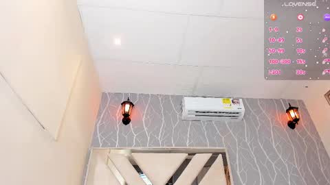    online show from March 9, 2025, 4:33 pm